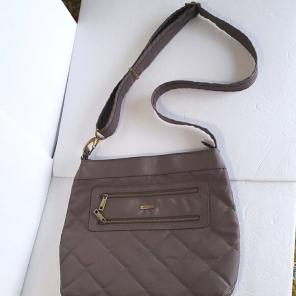 Travelon Anti-Theft Quilted Crossbody Bag - Picture 3 of 10